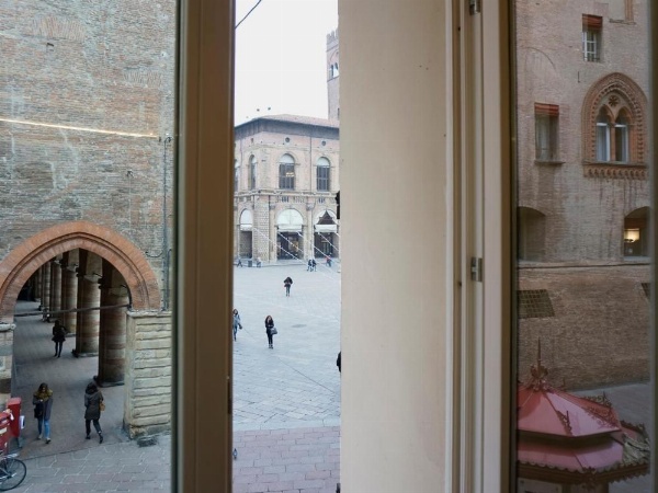 Casa Isolani Piazza Maggiore 1.0 image 12